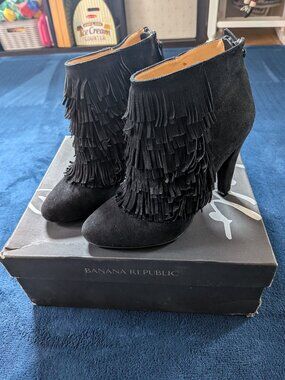 Banana Republic Darcy Heeled Booties